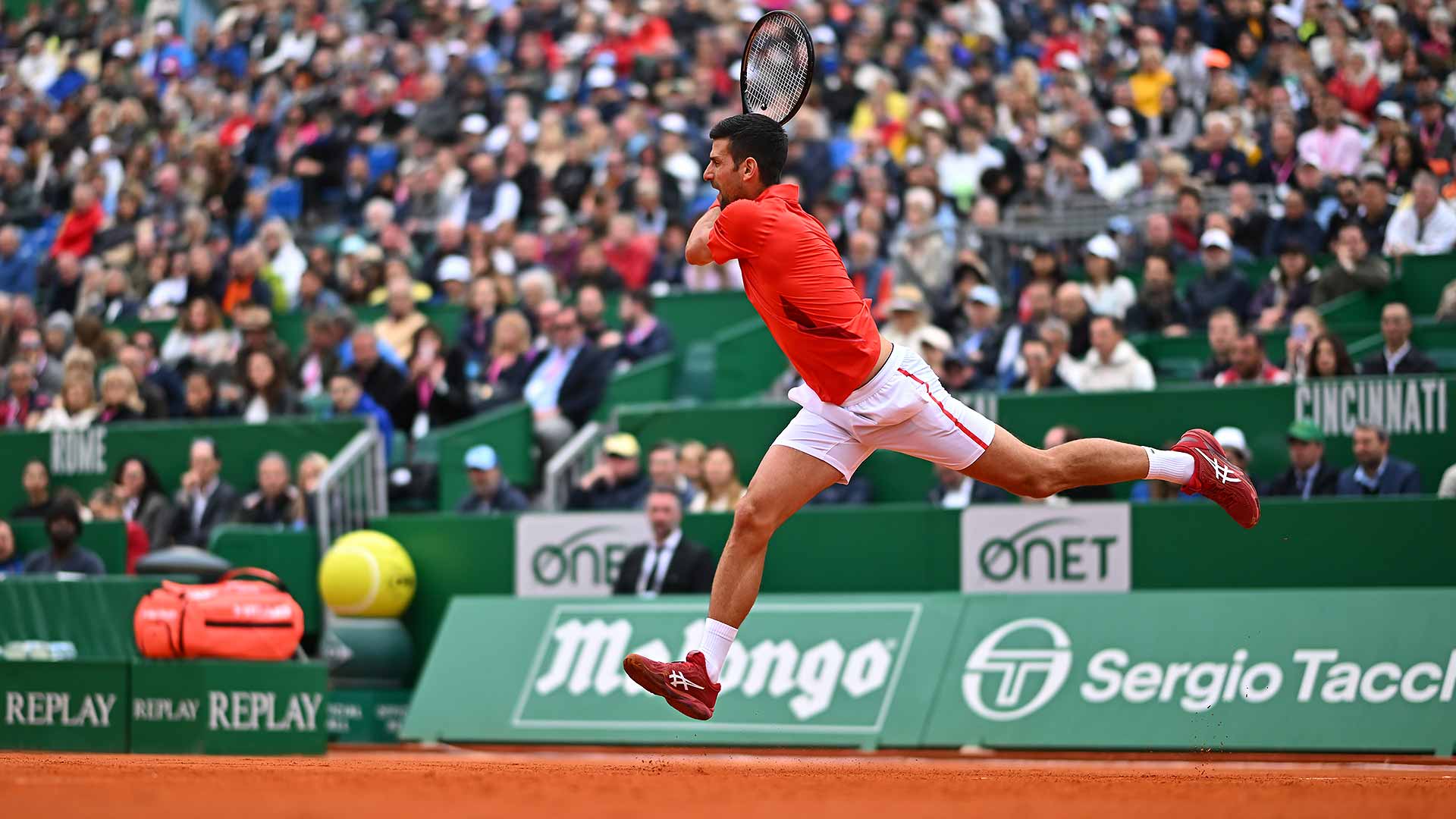 Djokovic makes fast start in Monte-Carlo