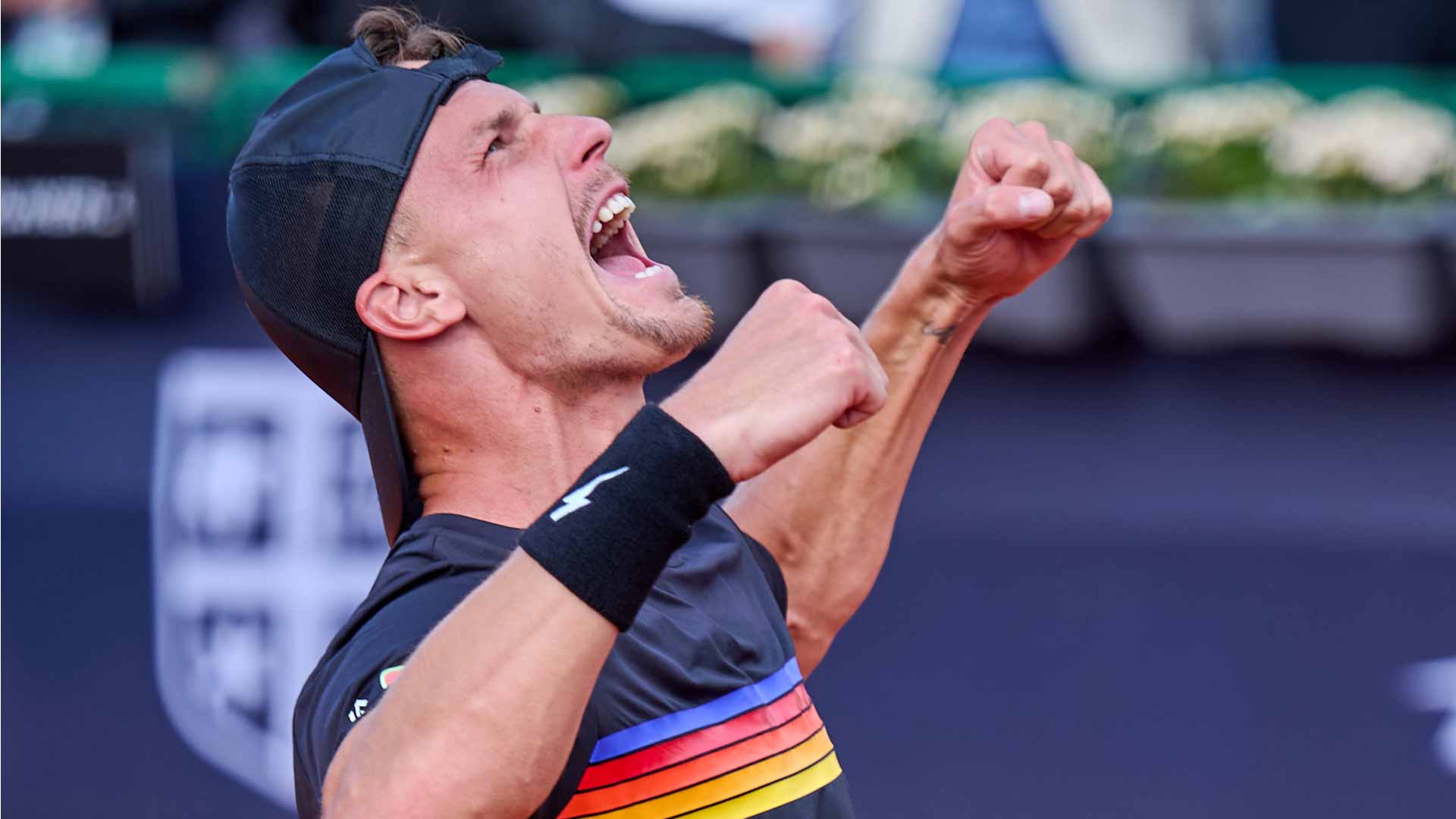 Fucsovics triumphs in Bucharest for first title since 2018